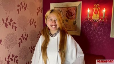 18 歲少女日本自慰版 亞洲人喜歡性愛 毛茸茸的陰戶性高潮